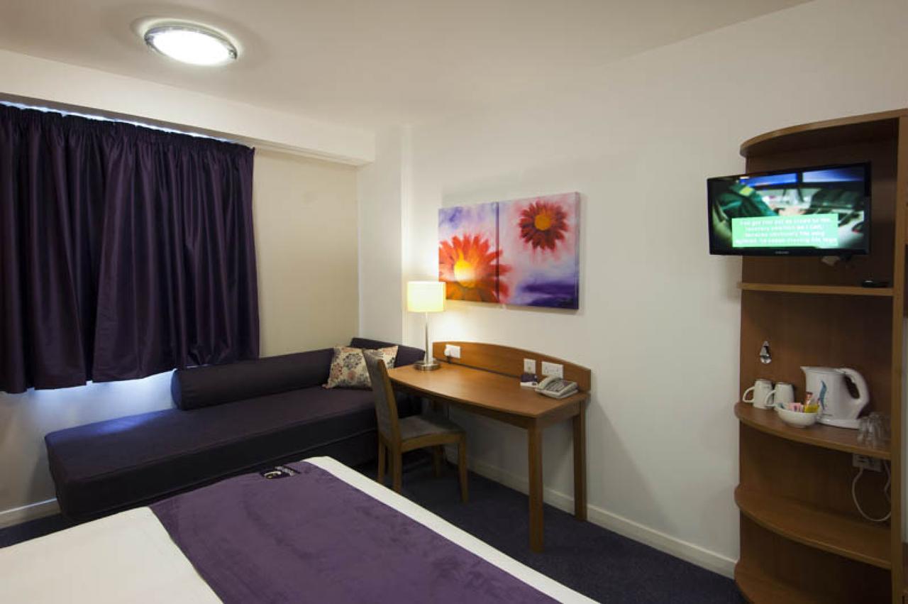 Premier Inn London Ilford Ngoại thất bức ảnh