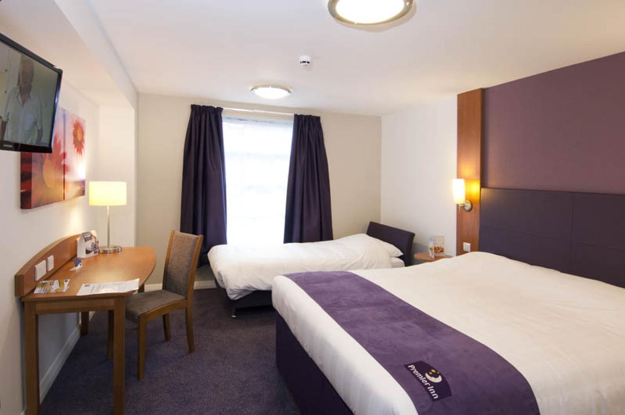 Premier Inn London Ilford Phòng bức ảnh